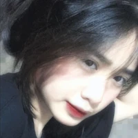 Huỳnh Ái Vy (11A1 Bạn thân Nữ Chính)