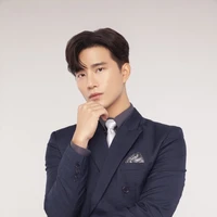 Nhật Long