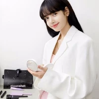 Lalisa Manobal