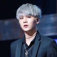 Min Yoongi (Suga)