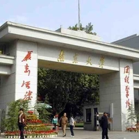Học sinh nam/nu 
