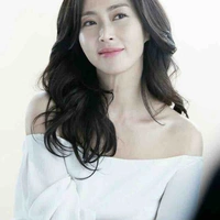 Lục La Triệu ( Mẹ của Nu9 )