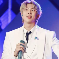 Kim Namjoon (ba cô)