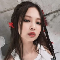 𝙆𝙄𝙈 𝙅𝙀𝙉𝙉𝙄𝙀