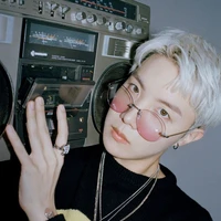 Jung Ho-seok [ J-Hope ]