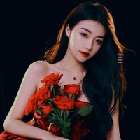 HOÀNG THÙY GIA MY/NAKO