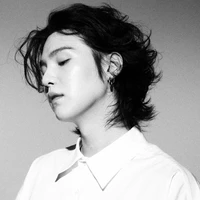 Min Yoon-gi ( Suga)