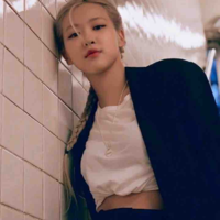 Roseanne Park 