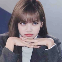 Lisa { cô }