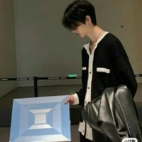 Hoắc Kiến Quang_em trai N9(Cậu út)