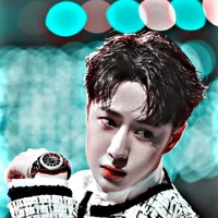 Vương Nhất Bác(ck t nốt:3)