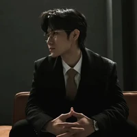 Trương Chân Nguyên(anh họ cậu)