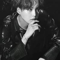 Min Yoongi/Hắn