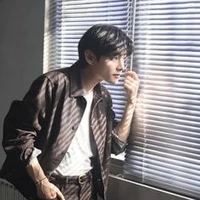 Kim Taehyung ( hắn )