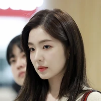 Bae joo hyun(irene)(chị)