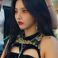 Jeon Soyeon-Chị