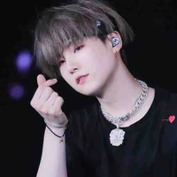Min Yoongi-bố của Ami