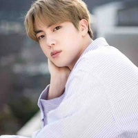 Kim Seokjin-mẹ Tae