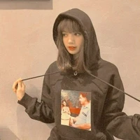 Lalisa ( cô )