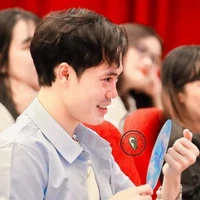 Tác giả nhạt nhẽo 