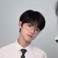 Uông Tuấn Hy(y)