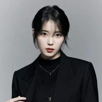 IU ( Chị của nàng )