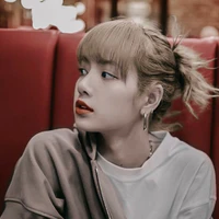 Lalisa Manoban (Cô)