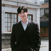 Lee Jong Suk (ba Jisoo)