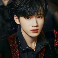 Tống Á Hiên < hắn >