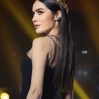 Charlotte Austin(nàng)