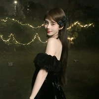 Tiểu Cúc / lớp phó văn nghệ  