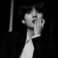 Min Yoongi (hắn)