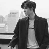Vương Nhất Bác ( lúc 8 tuổi )