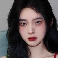 Đinh Như Ý(y+ em gái cậu)