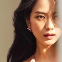 Kim Jisoo(chị gái các anh)