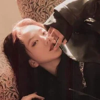 Kim Jisoo [ Y ]