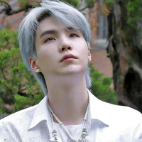 Min Yoongi - Anh Ta