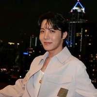 Jung Hoseok - Y