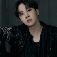 Jung Hoseok-chú của anh