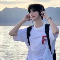 Nhâm Mạn Kim Ngưu『@taurr』