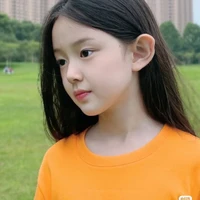 Nu9 hồi nhỏ