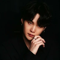 Min Yoongi ( Nam )
