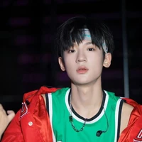 Trương Tuấn Hào(hắn)