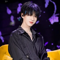 Hạ Tuấn Lâm ( Bạn Đinh+ Hiên )