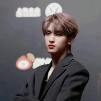 Nghiêm Hạo Tường (Anh)