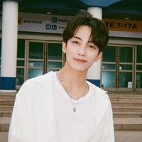 Yoon Jeonghan