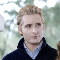 Carlisle Cullen