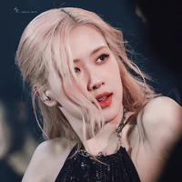 Chaeyoung -cô