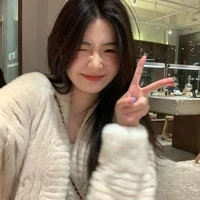 Nguyễn Ngọc Anh Thư (bff nu9)