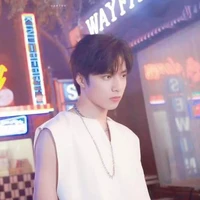 Lưu Diệu Văn_anh